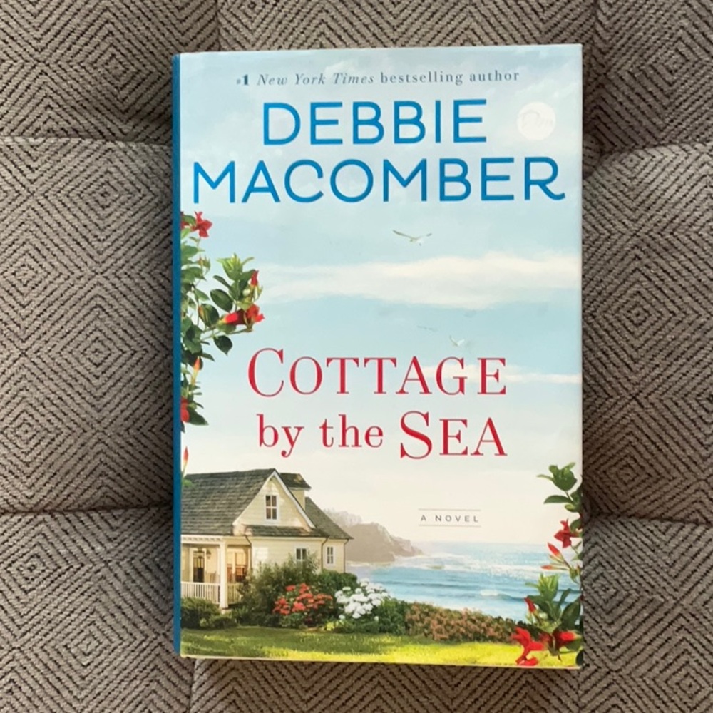 Novel: Cottage by the Sea by Debbie Macomber